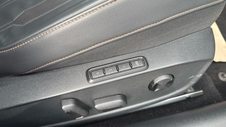 CUPRA Formentor 1.4 eHybrid 204 V2 5dr DSG Estate